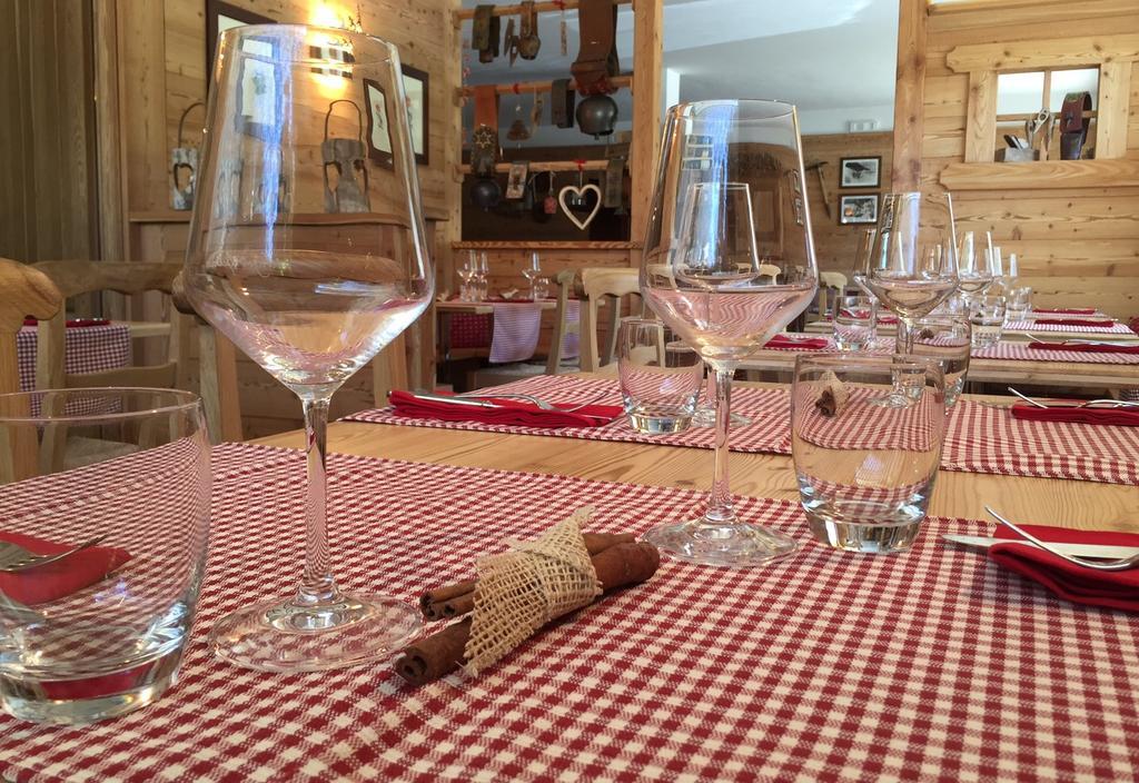 Albergo Alpenrose Ski&Bike Mountain Hotel Gressoney-Saint-Jean Buitenkant foto