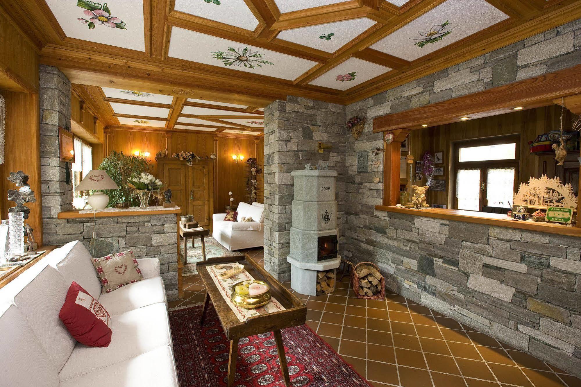 Albergo Alpenrose Ski&Bike Mountain Hotel Gressoney-Saint-Jean Buitenkant foto