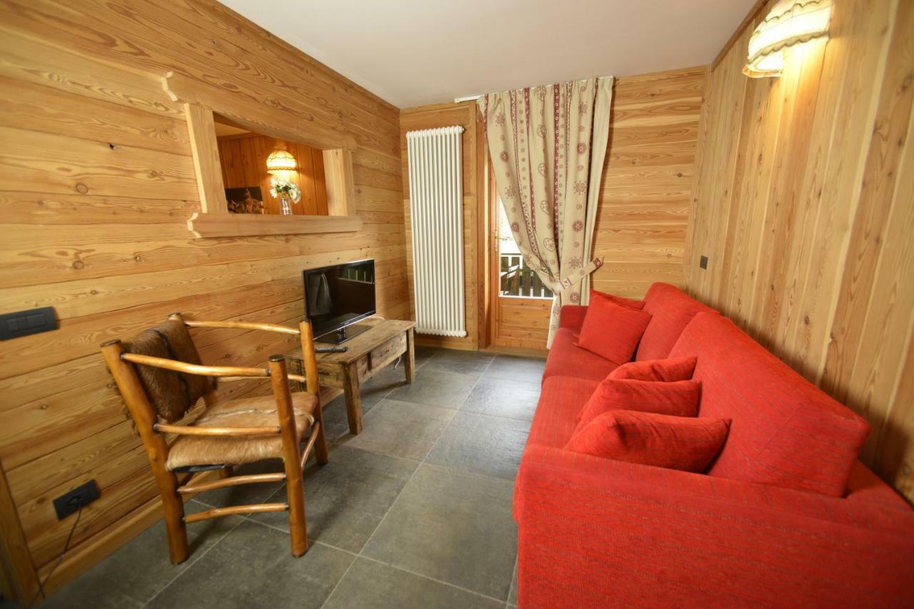 Albergo Alpenrose Ski&Bike Mountain Hotel Gressoney-Saint-Jean Buitenkant foto